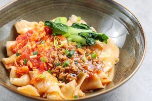 古都ビャンビャン麺